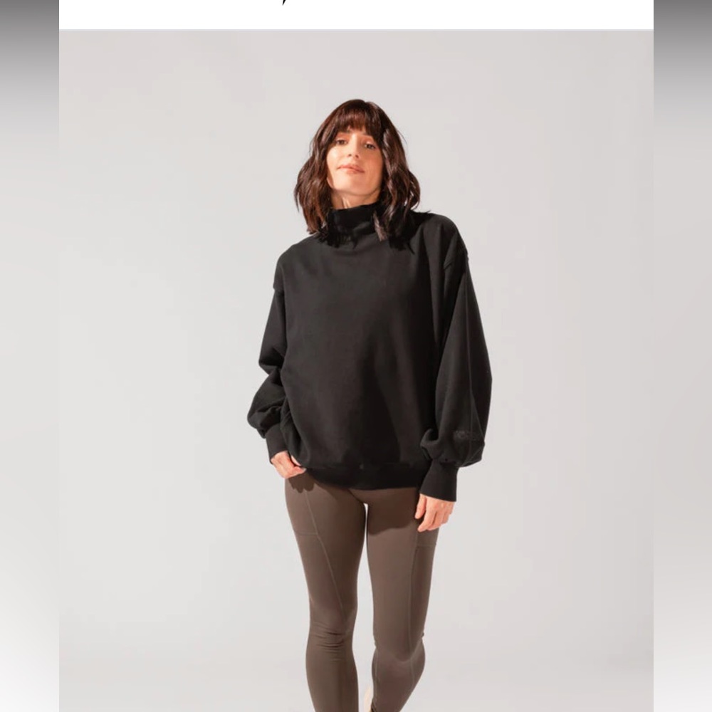 POPFLEX Ooey Gooey Mockneck Sweatshirt with Pockets - Black